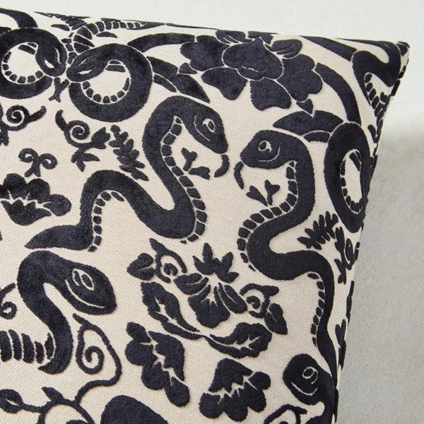Giardino Pillow 22" - Black - Image 4